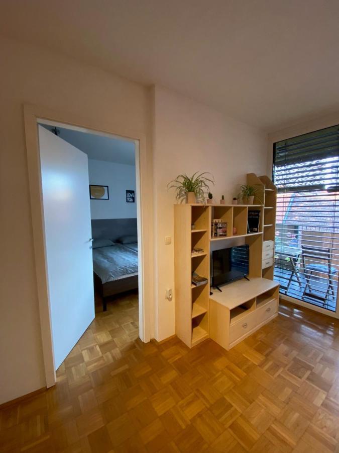 Apartma Felicija Lubiana Esterno foto